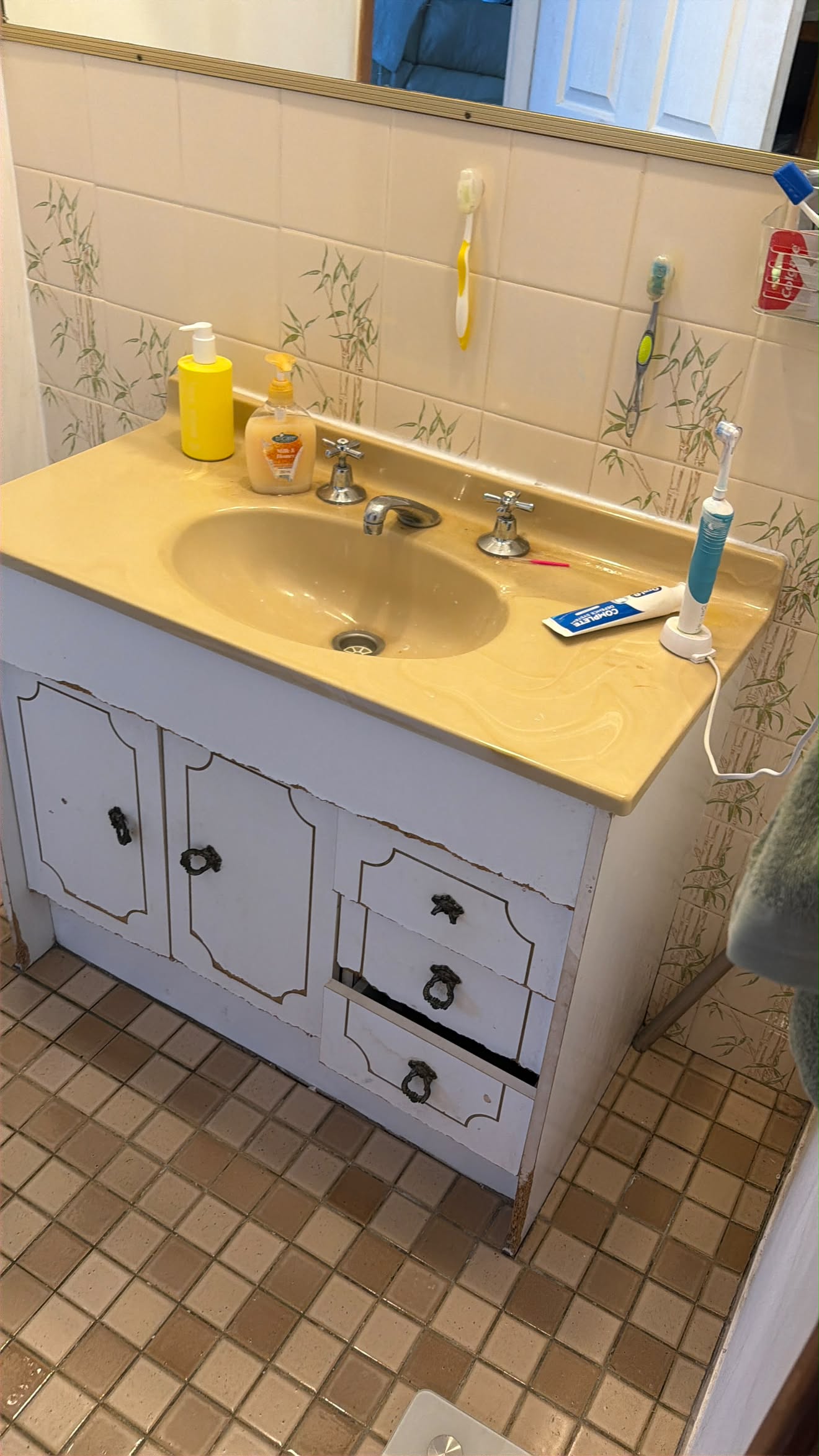 Original vanity, basin and bamboo-pattern tiles, Lake Munmorah bathroom before the renovation