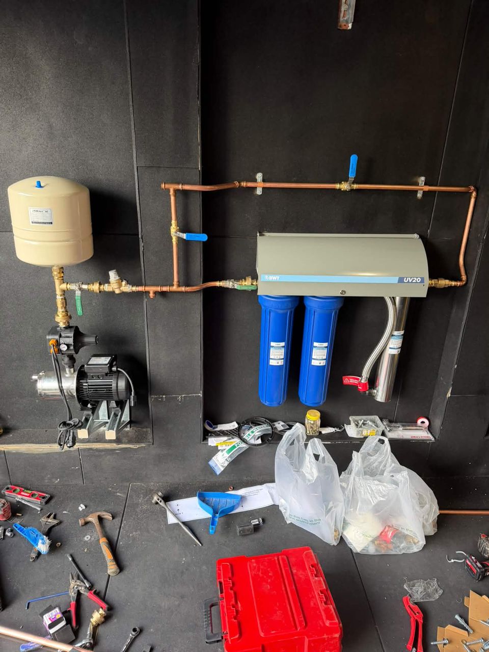Pressure vessel, pump, multi-stage filters and UV, isolation valves throughout.
